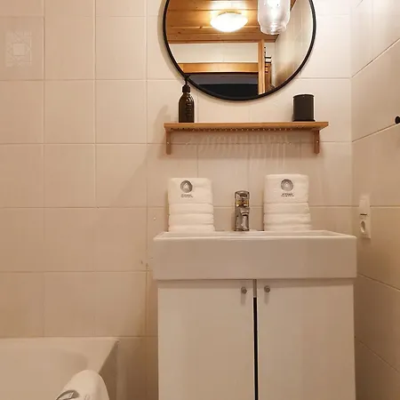 Alpenflair Mit Balkon - Inkl Parkplatz #5 * Інсбрук