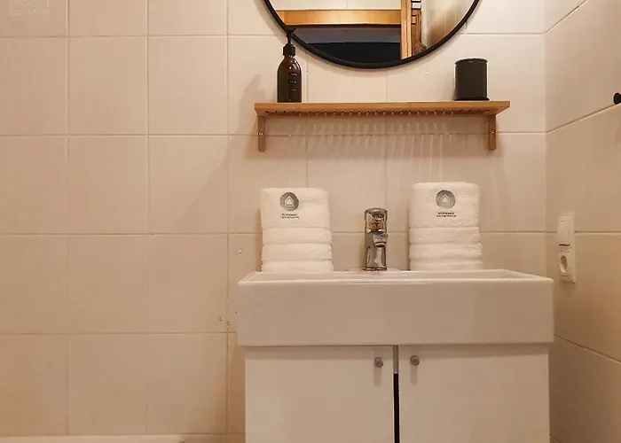 Alpenflair Mit Balkon - Inkl Parkplatz #5 * Innsbruck