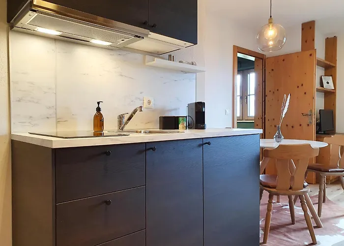 Alpenflair Mit Balkon - Inkl Parkplatz #5 *